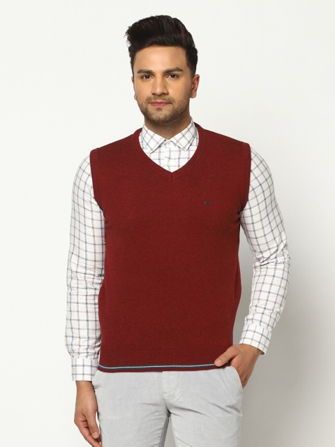 

Blackberrys Men Rust Solid Sweater Vest Sweater