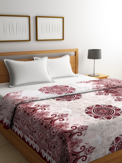 

KLOTTHE White & Maroon Ethnic Motifs AC Room 300 GSM Double Bed Comforter
