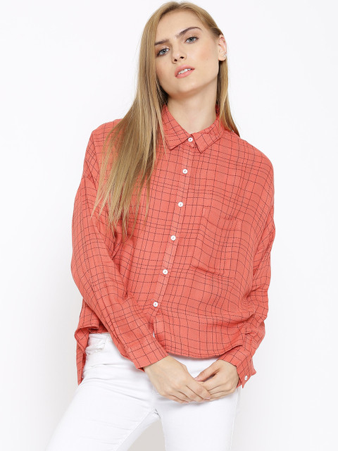 

Vero Moda Coral Orange Checked High-Low Shirt