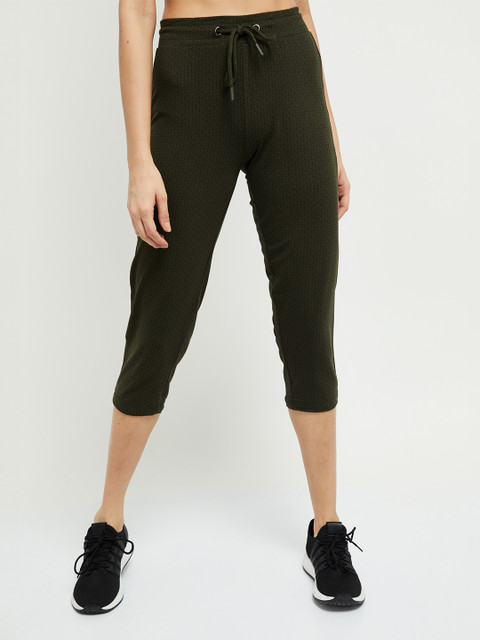 

max Women Olive Green & Black Printed Cotton Capris