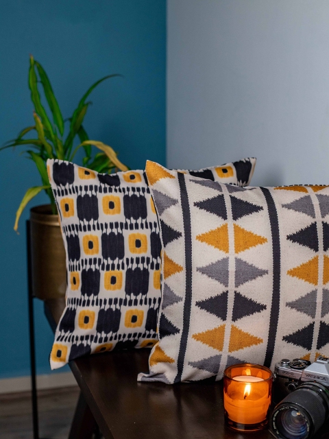 

SHIVANAA HOMES Cream-Coloured & Yellow Set of 2 Geometric Square Cushion Covers