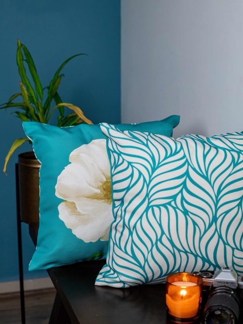 

SHIVANAA HOMES Blue & White Set of 2 Floral Square Cushion Covers