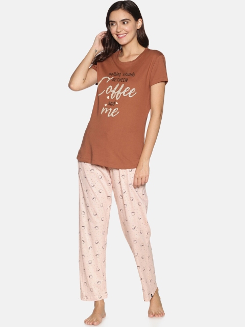 

TWIN BIRDS Women Brown & Peach-Coloured Printed Cotton Night suit