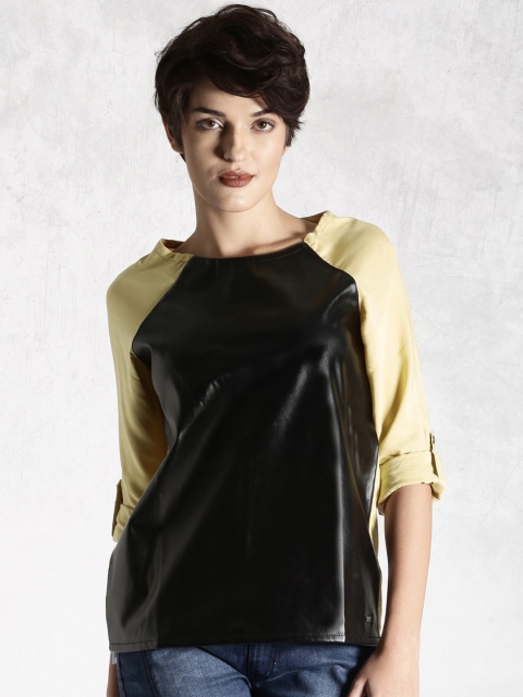 

Roadster Black & Beige Colourblock Top