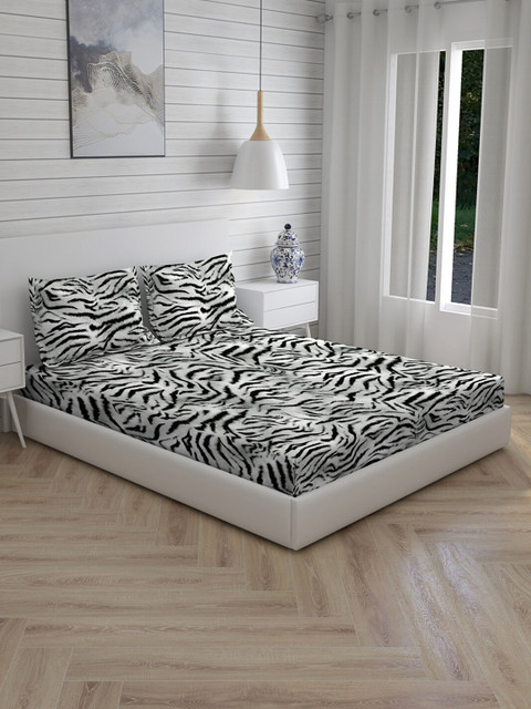 

Boutique Living India Black & White Abstract 300 TC Cotton 1 King Bedsheet with 2 Pillow Covers