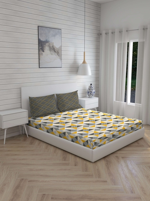 

Layers Grey & White Geometric 104 TC Cotton 1 Queen Bedsheet with 2 Pillow Covers