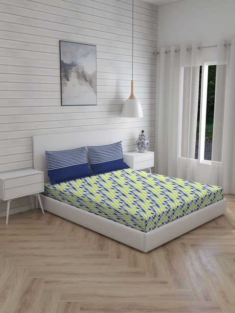

Layers Blue & White Geometric 104 TC Cotton 1 Queen Bedsheet with 2 Pillow Covers