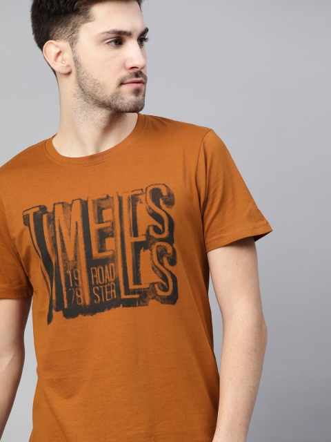 

Roadster Men Mustard Brown & Black Typography Print Pure Cotton T-shirt