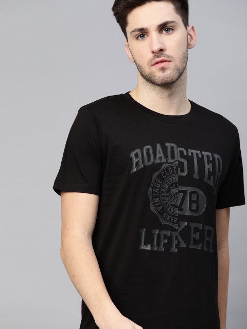 

Roadster Men Black & Grey Typography Printed Pure Cotton T-shirt