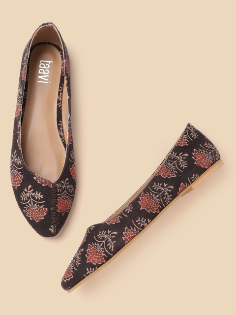 

Taavi Women Black Printed Ballerinas