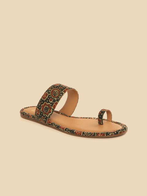 

Taavi Women Olive Green & Red Printed Ethnic One Toe Flats