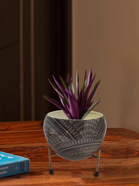 nestroots Black & Gold-Toned Hand-Painted Ceramic Decorative Planter Pot