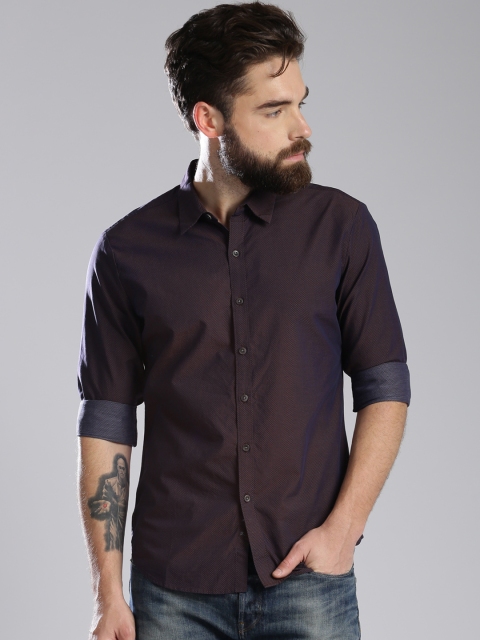 

Levis Men Purple Casual Shirt