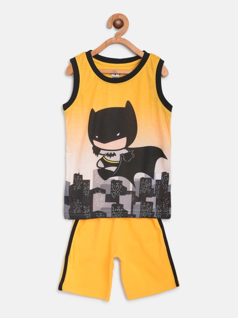 

Eteenz Boys Yellow & Black Batman Print T-shirt with Shorts