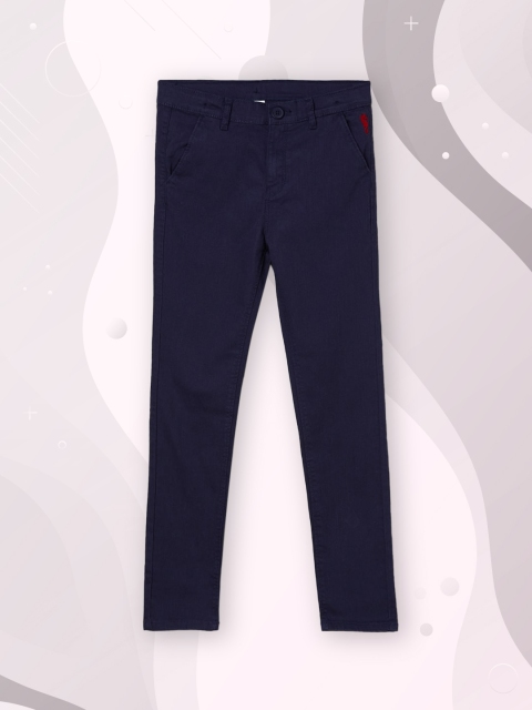 

max Boys Blue Regular Fit Solid Chinos
