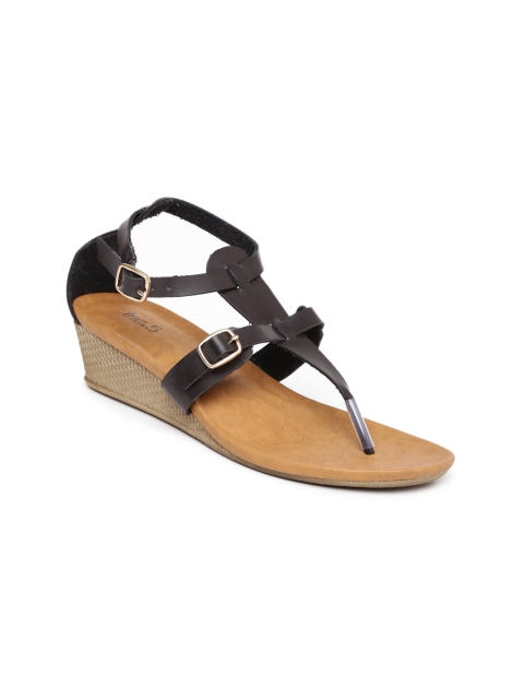 

Inc.5 Women Black Wedges