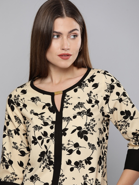

Chemistry Cream & Black Floral Print Keyhole Neck Regular Top