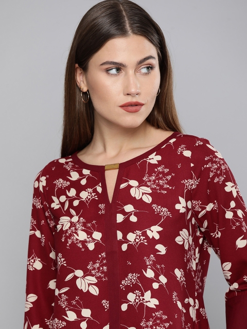 

Chemistry Red & White Floral Print Keyhole Neck Regular Top