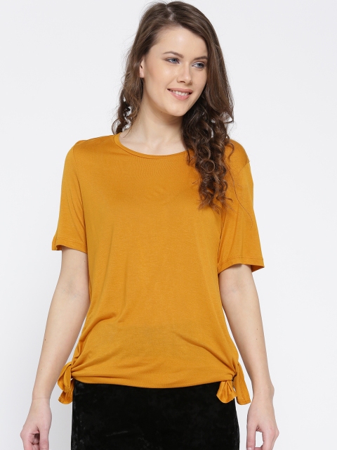 

Lee Mustard Yellow T-shirt