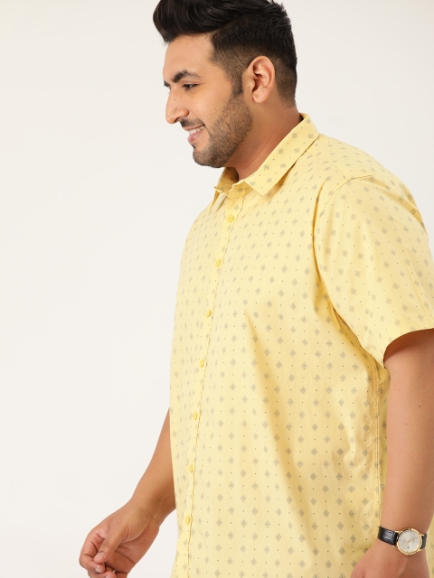 

Sztori Men Plus Size Yellow Pure Cotton Geometric Print Casual Shirt