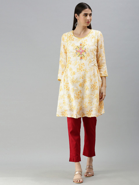 

ETIQUETTE Women Off White & Yellow Floral Printed Thread Work Floral Dobby Kurta