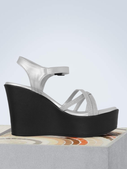 

DressBerry Silver-Toned Shimmer Effect Wedges