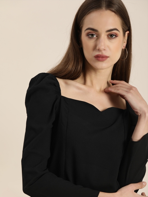 

Moda Rapido Black Sweetheart Neck Puff Sleeve Top