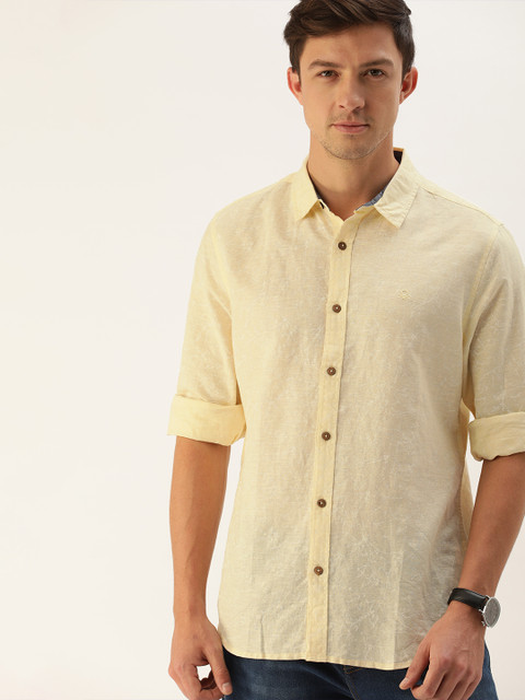 

United Colors of Benetton Men Yellow Solid Slim Fit Casual Shirt