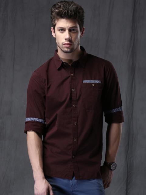 

WROGN Men Burgundy Slim Fit Solid Casual Shirt