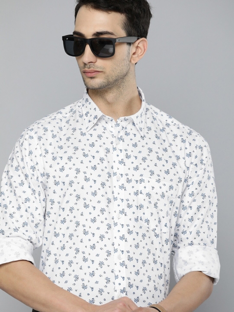 

Indian Terrain Men White & Navy Blue Slim Fit Floral Printed Casual Shirt