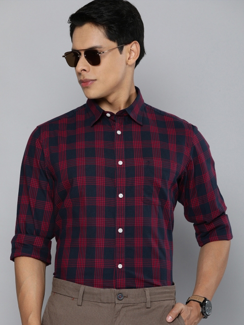 

Indian Terrain Men Red Slim Fit Checked Smart Casual Shirt