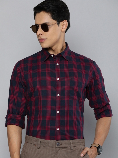 

Indian Terrain Men Red Slim Fit Checked Smart Casual Shirt