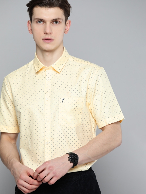 

Indian Terrain Men Yellow & Navy Blue Slim Fit Printed Formal Shirt