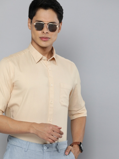 

Indian Terrain Men Beige Selfdesign Slim Fit Semi-Formal Shirt