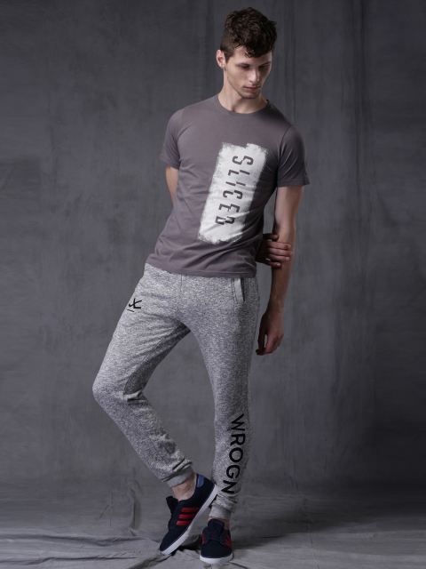 

WROGN Grey Printed Slim Fit T-shirt