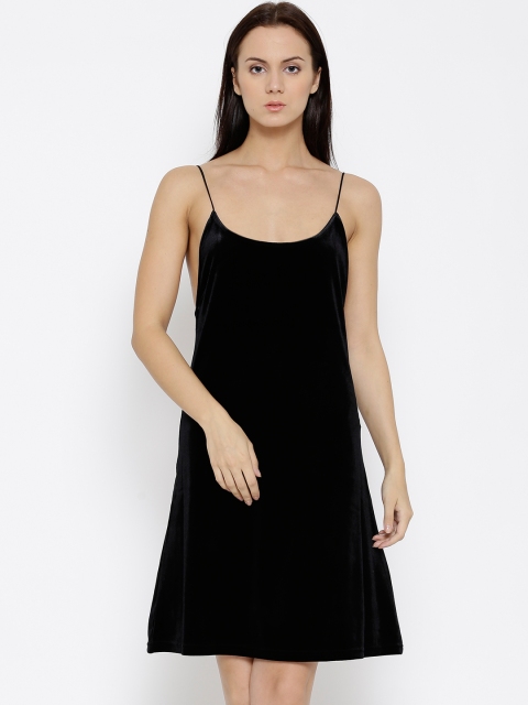 

Vero Moda Black Slip Dress with Velvet Finish