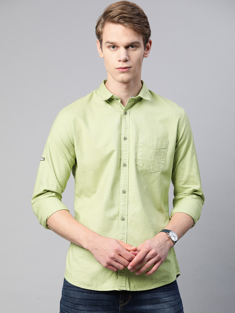 

VAN HEUSEN DENIM LABS Men Green Solid Slim Fit Casual Shirt