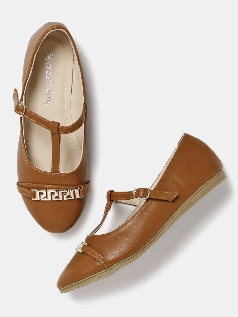 

DressBerry Women Brown Flat Shoes