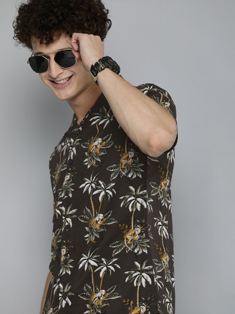 

HERE&NOW Men Black & White Printed Slim Fit Casual Shirt