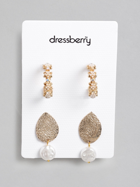 

DressBerry Set of 2 Gold-Toned Beaded Earrings