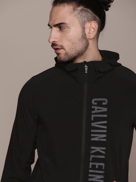

Calvin Klein Jeans Men Black Brand Logo Sporty Jacket