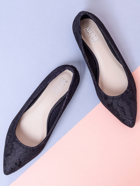 

Mode by Red Tape Women Black Flats Ballerinas