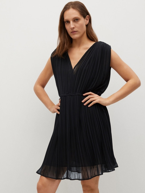 

MANGO Women Black Sustainable Accordion Pleats A-Line Dress