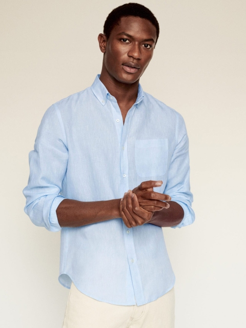 

MANGO MAN Men Blue Slim Fit Solid Linen Casual Shirt