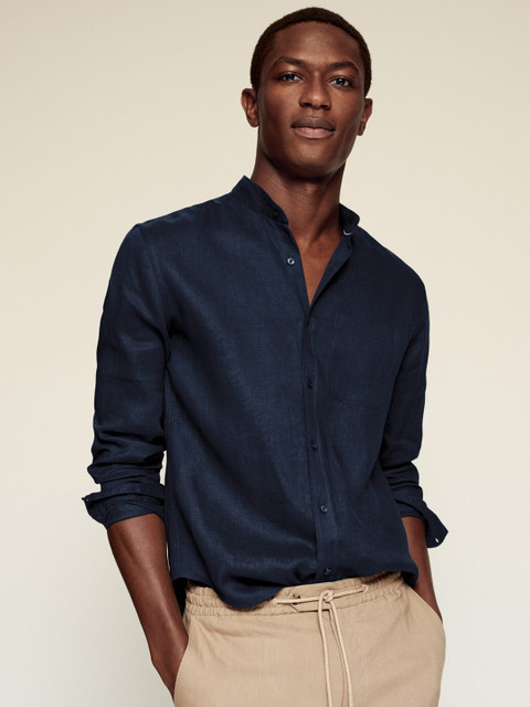 

MANGO MAN Navy Blue Linen Slim Fit Solid Casual Shirt