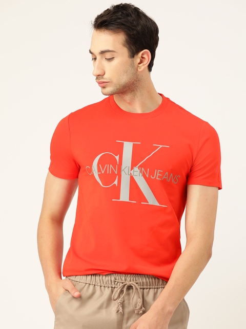 

Calvin Klein Jeans Men Red Brand Logo Printed Slim Fit T-shirt