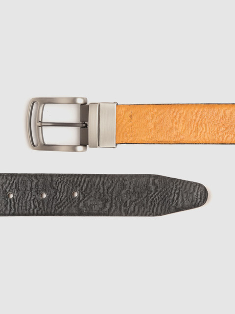 

HIGHLANDER Men Black & Beige Self Striped Reversible Belt