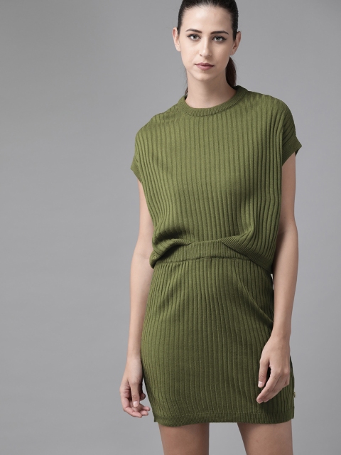 

Roadster Women Green Self Striped Co-ord Set