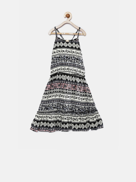 

Tiny Girl Black & Off-White Printed Fit & Flare Dress