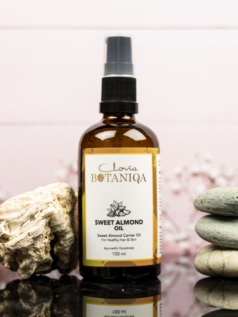

Clovia BOTANIQA Sweet Almond Carrier Oil For Hair & Skin - 100 ml, Transparent